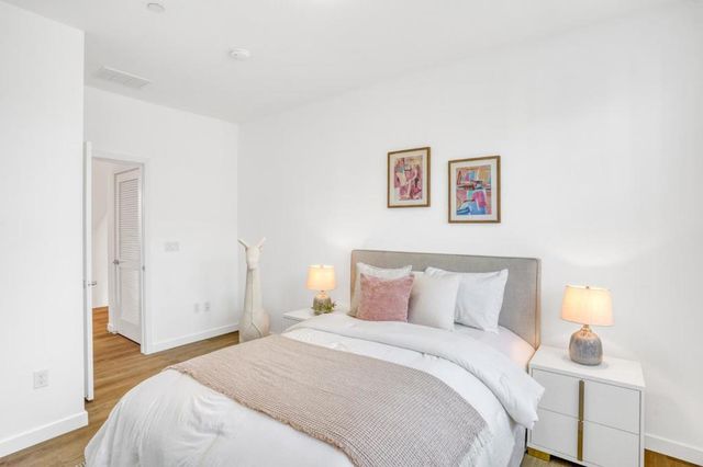 229 Orbit Way, Mountain View, CA 94043