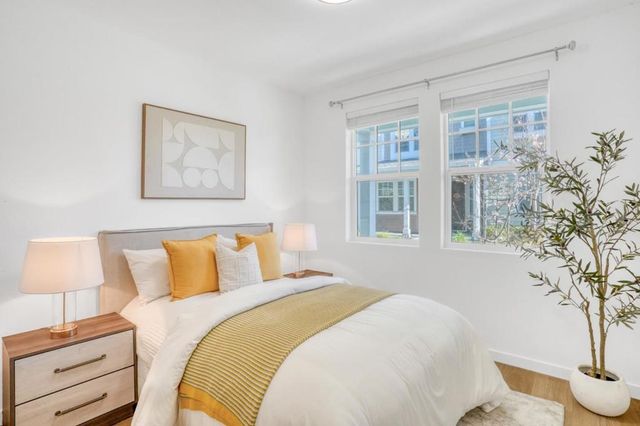 229 Orbit Way, Mountain View, CA 94043