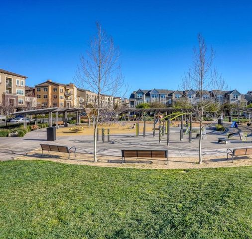 229 Orbit Way, Mountain View, CA 94043