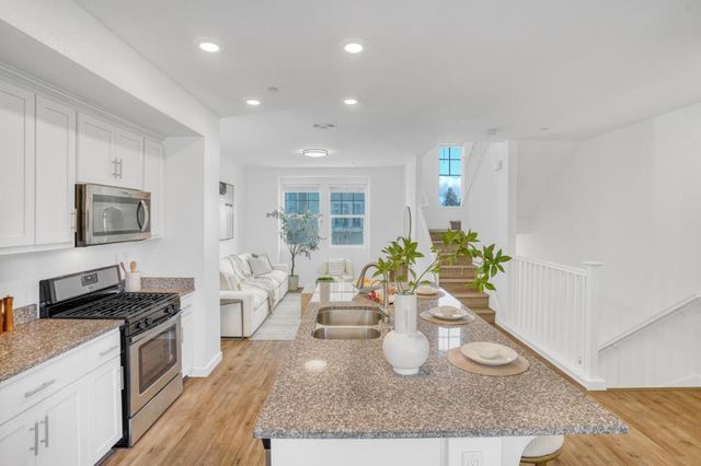 229 Orbit Way, Mountain View, CA 94043