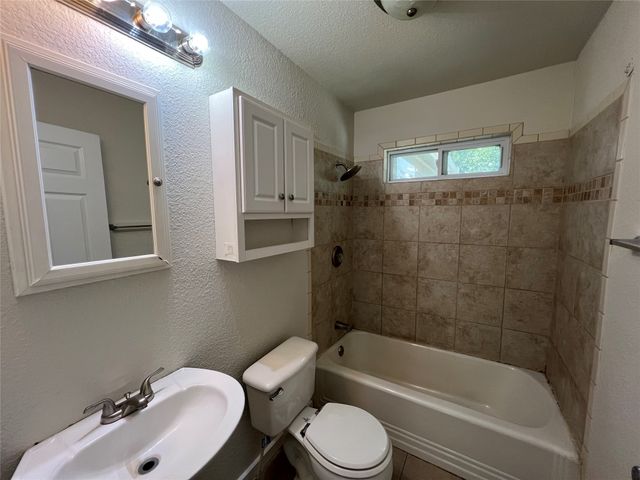 118 N Mckown Avenue, Sherman, TX 75092