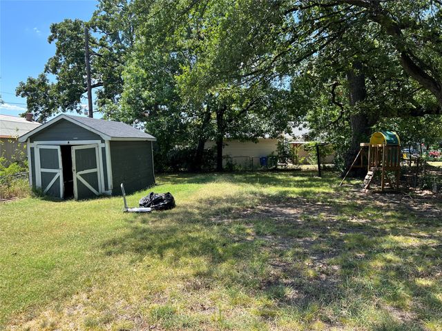 118 N Mckown Avenue, Sherman, TX 75092