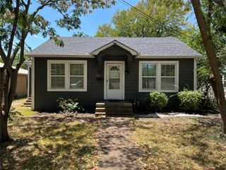 118 N Mckown Avenue, Sherman, TX 75092
