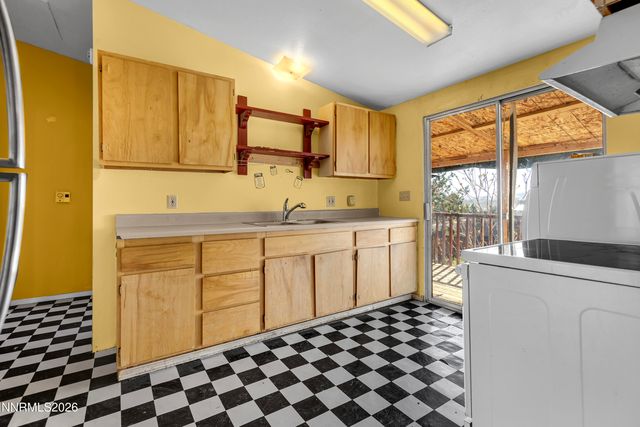 170 Heritage Drive, Sun Valley, NV 89433
