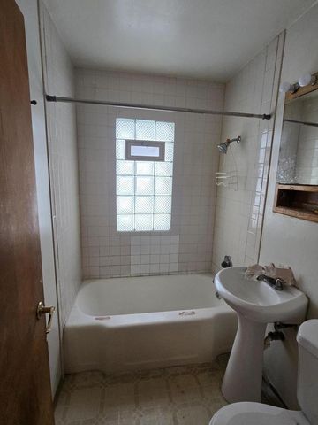 4642 N 45th STREET, Milwaukee, WI 53218