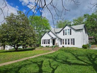 304 South Mansfield Road, Ava, MO 65608