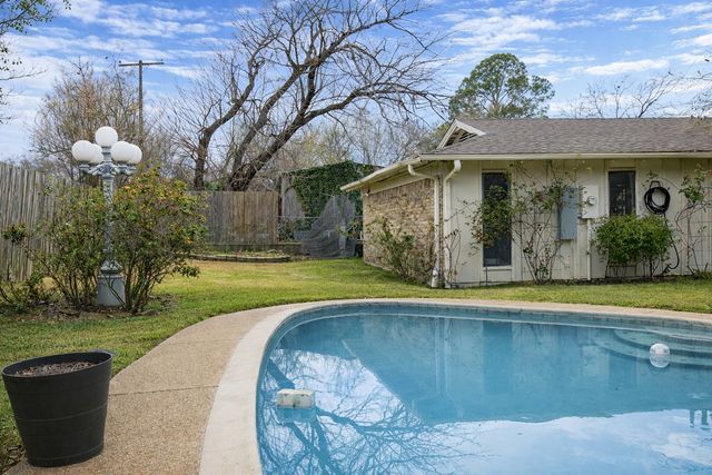 6209 Trail Lake Drive, Fort Worth, TX 76133