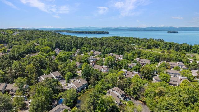 29 Lake Forest Drive, Burlington, VT 05401