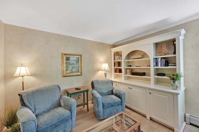 29 Lake Forest Drive, Burlington, VT 05401