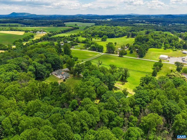 295 FAIRGROUND RD, Madison, VA 22727