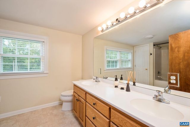 295 FAIRGROUND RD, Madison, VA 22727