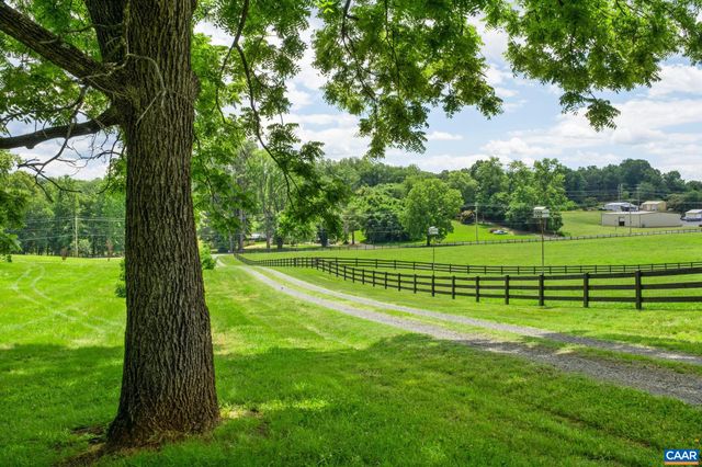 295 FAIRGROUND RD, Madison, VA 22727