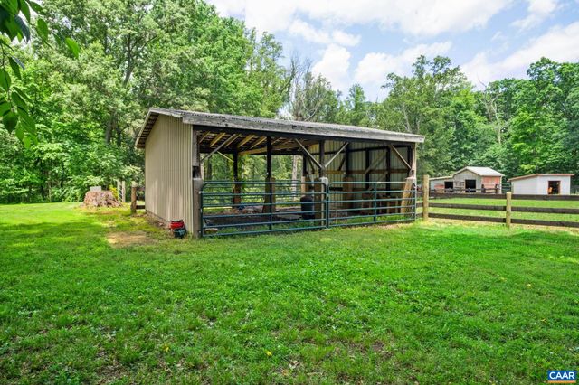 295 FAIRGROUND RD, Madison, VA 22727