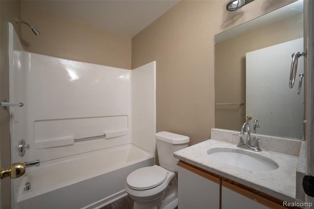 15650 Stone Crossing Drive, Southfield, MI 48075