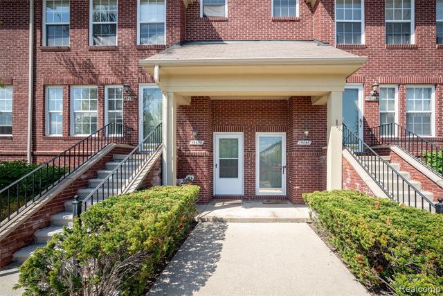 15650 Stone Crossing Drive, Southfield, MI 48075