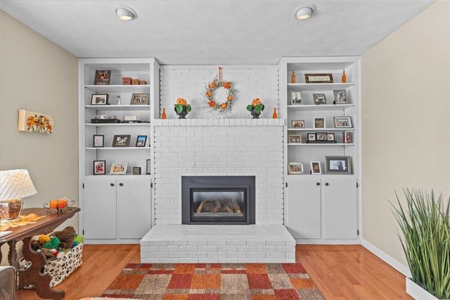 19 Dubois Drive, South Burlington, VT 05403