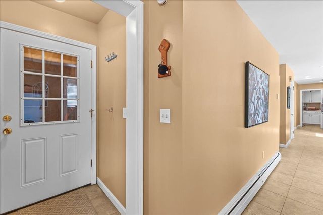 19 Dubois Drive, South Burlington, VT 05403