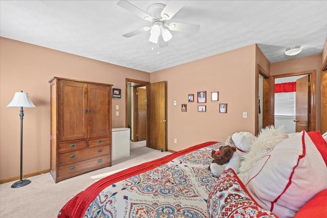 19 Dubois Drive, South Burlington, VT 05403