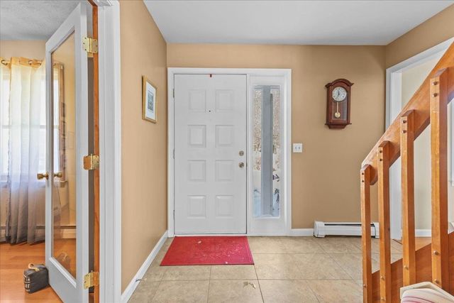 19 Dubois Drive, South Burlington, VT 05403