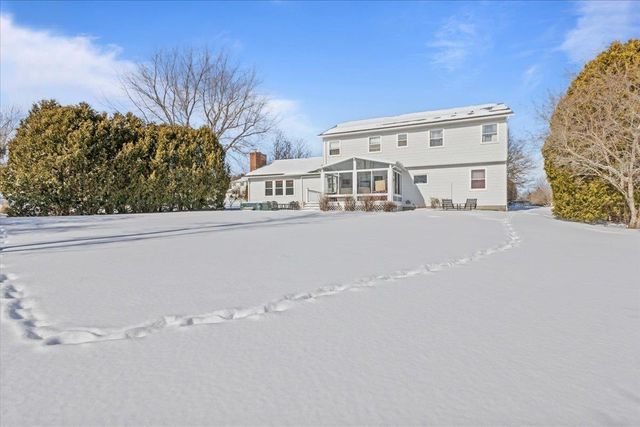 19 Dubois Drive, South Burlington, VT 05403