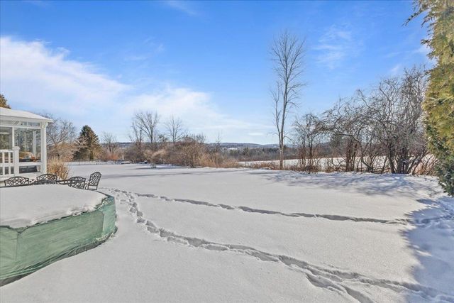 19 Dubois Drive, South Burlington, VT 05403