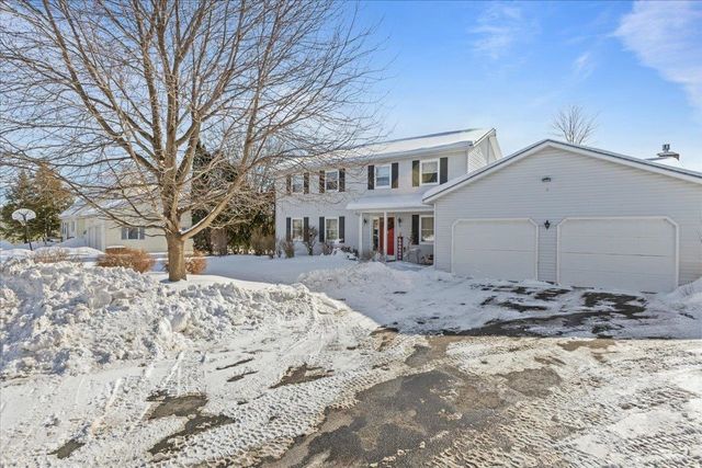 19 Dubois Drive, South Burlington, VT 05403