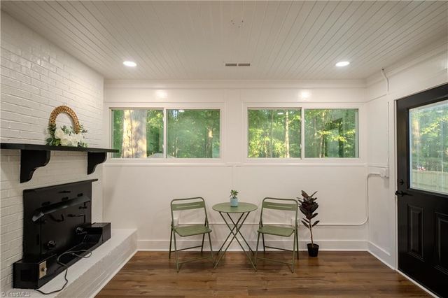 4502 Summit Avenue, Greensboro, NC 27405