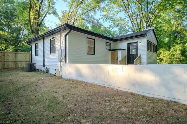 4502 Summit Avenue, Greensboro, NC 27405