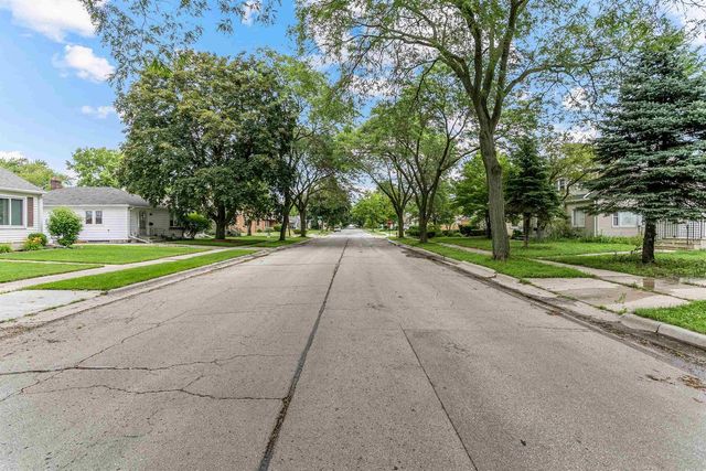 910 WILSON AVENUE, Green Bay, WI 54303