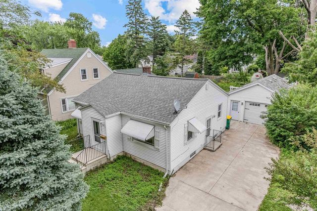 910 WILSON AVENUE, Green Bay, WI 54303