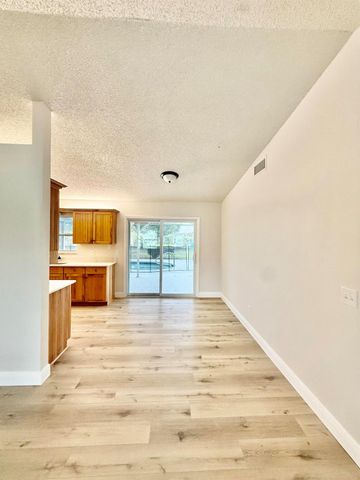 520 NW Azalea Avenue, Port St Lucie, FL 34983