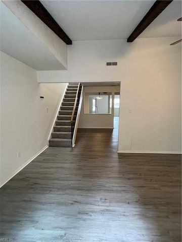 5302 Leicester CT, Virginia Beach, VA 23462