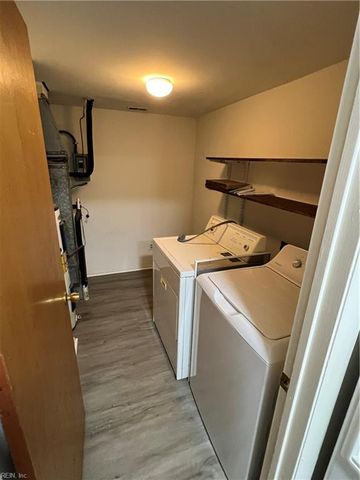 5302 Leicester CT, Virginia Beach, VA 23462