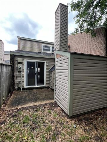 5302 Leicester CT, Virginia Beach, VA 23462