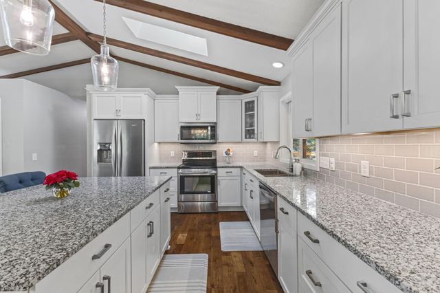 216 Forestview Lane N, Plymouth, MN 55441