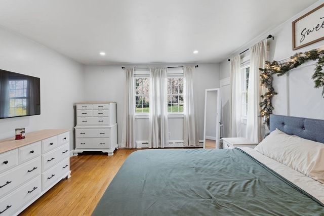 89 Lexington Ave, Dartmouth, MA 02747