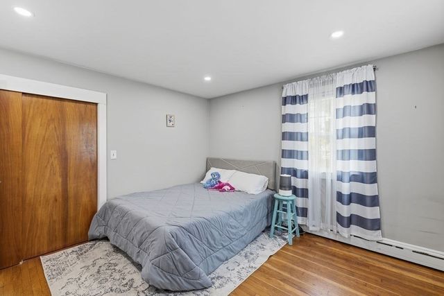 89 Lexington Ave, Dartmouth, MA 02747