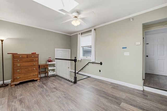 89 Lexington Ave, Dartmouth, MA 02747