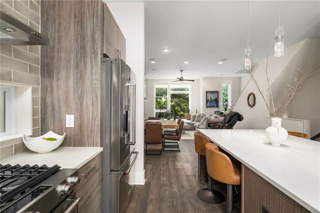 52 Reynolds Square Lane, Atlanta, GA 30307