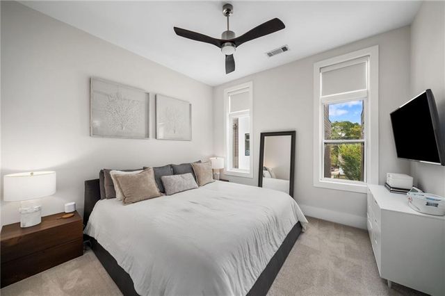 52 Reynolds Square Lane, Atlanta, GA 30307