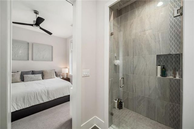 52 Reynolds Square Lane, Atlanta, GA 30307