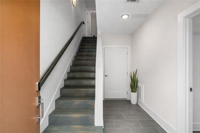 52 Reynolds Square Lane, Atlanta, GA 30307