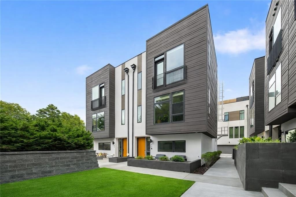 52 Reynolds Square Lane, Atlanta, GA 30307