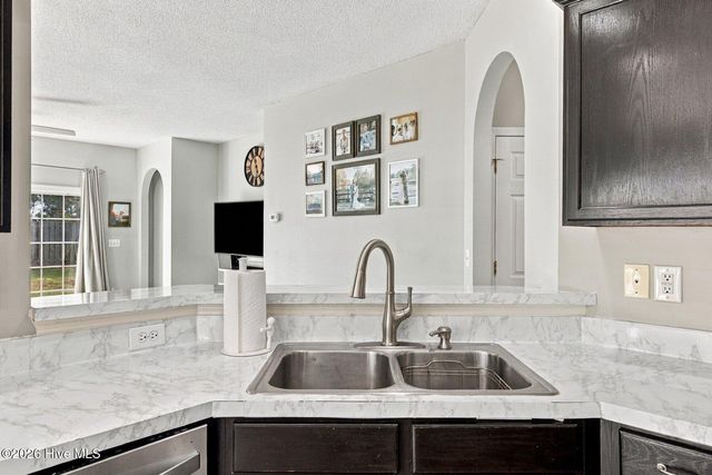 7304 Farrington Farms Drive, Wilmington, NC 28411