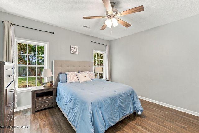 7304 Farrington Farms Drive, Wilmington, NC 28411