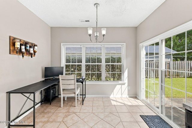 7304 Farrington Farms Drive, Wilmington, NC 28411