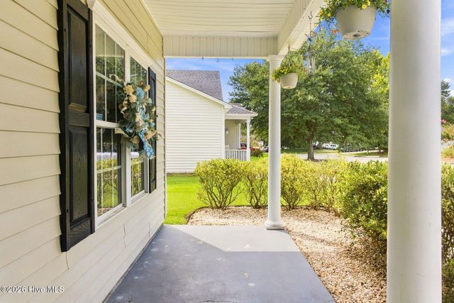 7304 Farrington Farms Drive, Wilmington, NC 28411