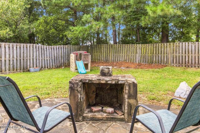 7304 Farrington Farms Drive, Wilmington, NC 28411