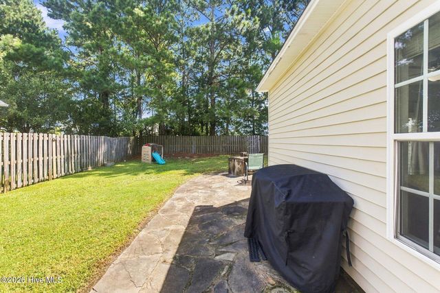 7304 Farrington Farms Drive, Wilmington, NC 28411