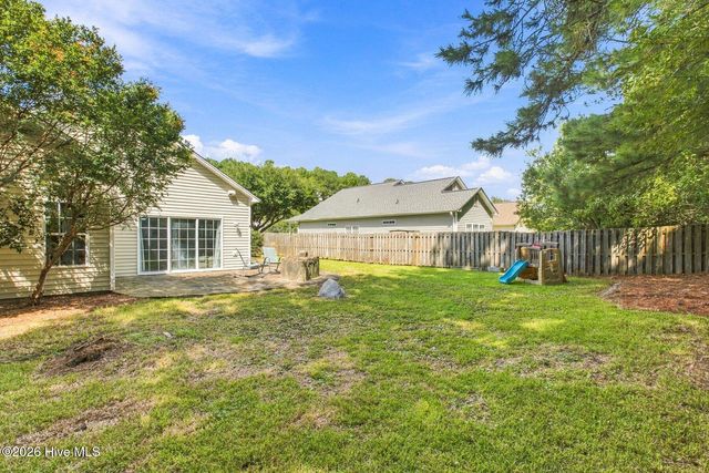 7304 Farrington Farms Drive, Wilmington, NC 28411